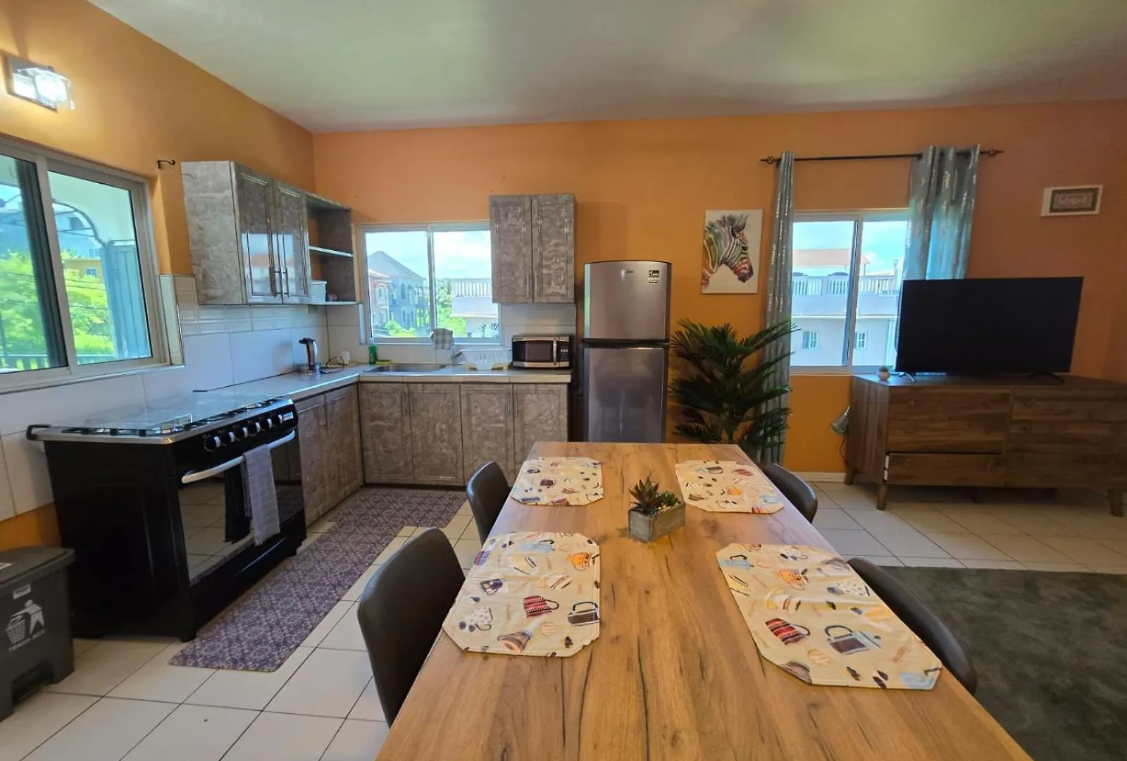 Paradise Apartments Montego Bay Giamaica